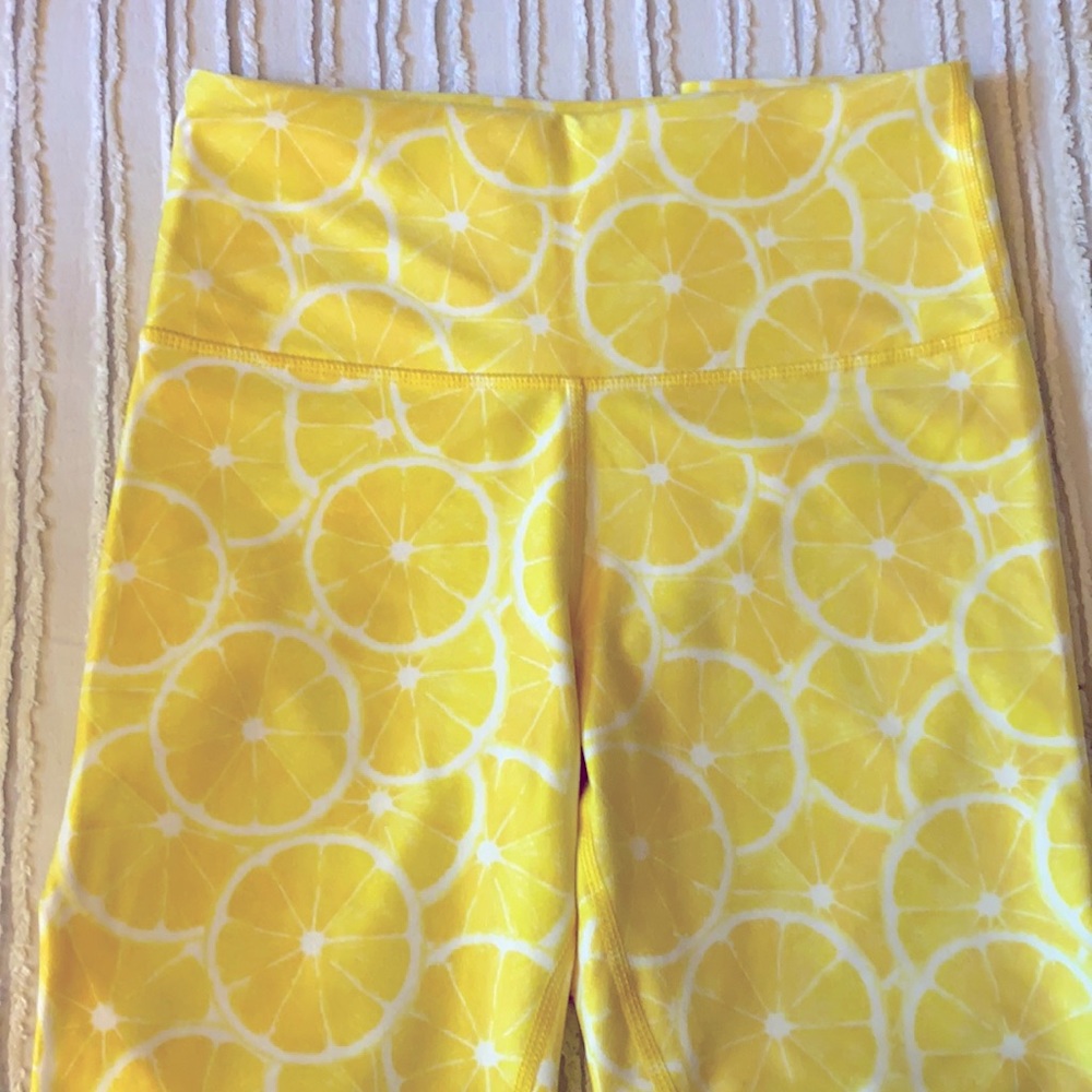 Cute lemon 🍋 print workout leggings